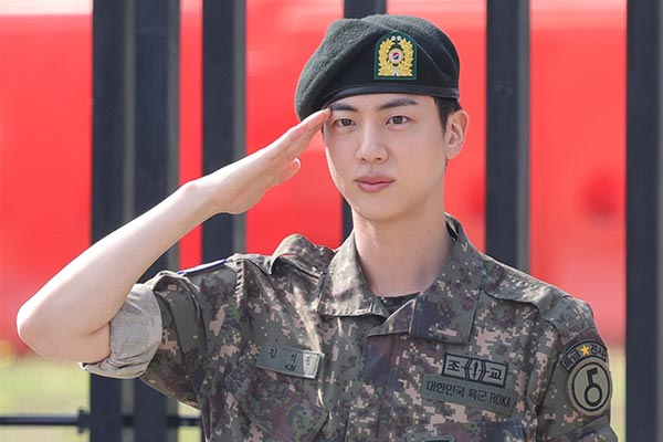 Jin de BTS culmina el servicio militar 