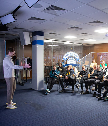Игроки и тренерский штаб «Зенита»-2 посетили лекцию по взаимодействию со СМИ и личному бренду