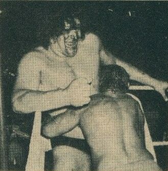 File:Le Géant Ferré bleeding in the corner - Wrestling Revue June 1973 page 14 - André the Giant - Unwanted by my family, I left home at fourteen (cropped).jpg