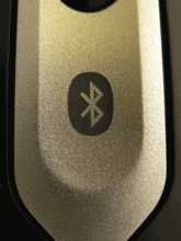 Maus mit beleuchtetem Bluetooth-Zeichen, Aufnahme von 2008