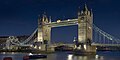 Tower Bridge v noci