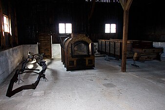 Внутри крематория