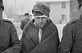 30. Szovjet hadifoglyok új ruhákba öltöztetve a sarkkör közelében (Rovaniemi, Finnország) (javítás)/(csere)