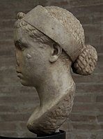 Vista de perfil da Cleópatra do Vaticano