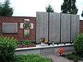 Tablica z nazwiskami kilkudziesięciu żołnierzy 97 Dywizji Strzelców Wehrmachtu z Krzanowic, którzy zginęli w czasie działań wojennych