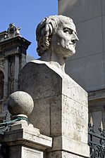 Buste de Pierre Puget - Entrée de l'École Nationale Supérieure des Beaux-Arts - Paris