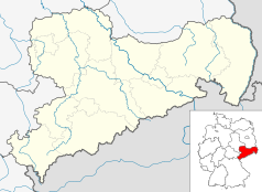Mapa konturowa Saksonii, w centrum znajduje się punkt z opisem „Freiberg”