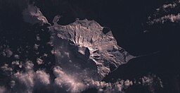Satellitbild som visar ön Heard med Mawson Peak.