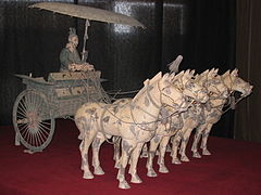Carru de guerra del exércitu de terracota, que curiaba la impresionante tumba del Qin Shi Huang, primer Emperador de China (sieglu III e.C.
