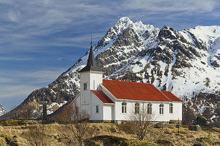 kristana preĝejo (kirko) sur Lofot-insuloj, Norvegio