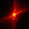TNebulosa Rectángulu Colloráu, un exemplu de nebulosa protoplanetaria.