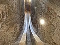 رصدخانهٔ الغ‌بیگ در سمرقند در زمان اُلُغ‌بیگ دیوارهای مجاور با سنگ مرمر صیقلی‌شده پوشیده بود.