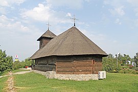 Biserica de lemn din Poiana-Ialomiţa02.jpg