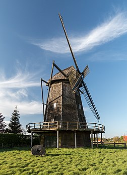 Moinho de vento em Lette, Coesfeld, Renânia do Norte-Vestfália, Alemanha. (definição 3 084 × 4 259)