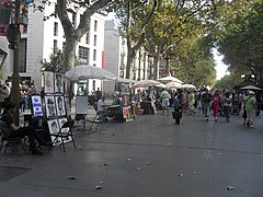 Parades d'artistes a la Rambla de Santa Mònica
