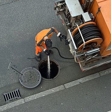 Manhole opened for cleaning, Heidelberg, D
