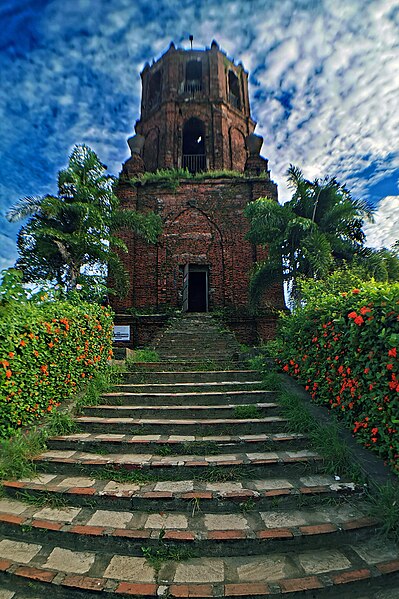 File:Bantay Bell Tower Ilocos Sur.jpg