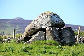 Le dolmen 13 de Carrowmore, passage de tombe du Néolithique de l'Irlande. Septembre 2019.