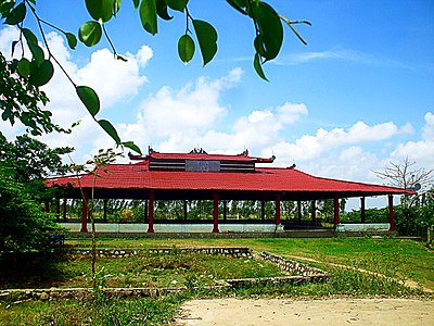 Nhà trưng bày và bảo quản di chỉ Gò Cây Thị, thuộc nền văn hóa Óc Eo ở xã Vọng Thê.