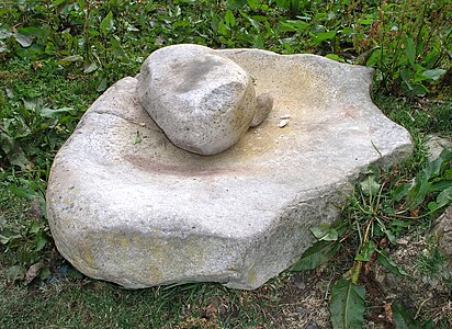 Peruvian Stone Batán (sandstone): Percussive milling