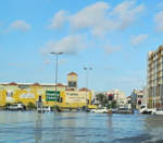 Затопленая вуліца ў г. Манама, Бахрэйн