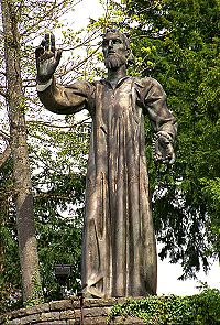 Statue de Nicolas de Flue à Flüeli-Ranft.