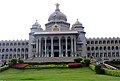 Vidhana Soudha - siedziba władzy stanu w Bengaluru