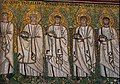 Perticolare del mosaico della Teoria dei martiri della Basilica di Sant'Apollinare Nuovo nel quale si possono notare (dal secondo di sinistra) i santi Vitale, Gervasio e Protasio e Ursicino