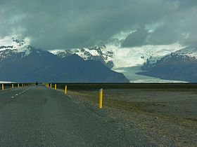 Öræfajökull behind the plain of Skeiðarársandur