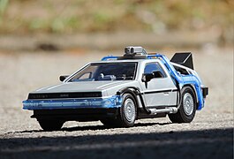 Playmobil Back to The Future DeLorean (4).jpg