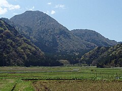 伊豆東部火山群の矢筈山溶岩ドームと孔ノ山溶岩ドーム