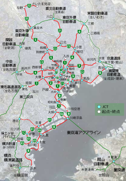 首都高速道路（赤線）及び周辺高速道路・有料道路のルート図。中央部の4が4号新宿線。