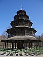Der Chinesische Turm im Englischen Garten in München