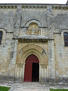 Portal de la iglesia románica de San Hilario