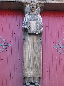 Катедрала „Св. Стефан“ в Санс, статуя на св. Стефан, поставена на фасадата на централния портал (1200).
