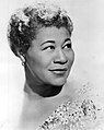 Ella Fitzgerald, première Afro-Américaine à gagner un Grammy Award en 1958, surnommée la « The First Lady of Song » en français : « Première dame de la chanson »[88].