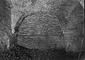 Ondergrondse restanten met bewaard gebleven zuilen en gewelven van Lofen