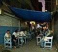 أحد المقاهي الشعبية في وسط المنامة
