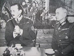 Carl Gustaf Emil Mannerheim ja Waldemar Erfurth (oikealla).