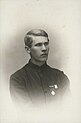 vignettiertes Porträt eines jungen Mannes in Uniform