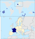 La République française (en bleu) dans le monde avec l'Union européenne en jaune clair