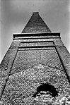 Le 13 avril 2006 à 16 heure 30 la cheminée de Boussu-Bois Vedette est dynamitée par l'école du Génie de Jambes. La cheminée mesurait 50 mètres de haut et l'épaisseur des murs à la base était de 1,5 mètre elle faisait partie intégrante de la centrale électrique