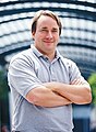 Linus Torvalds, iniciatinto de la Linuksa kerno