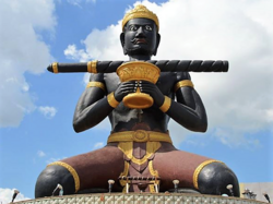 Statue of Ta Dambong