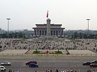 Demokratimanifestationerna på Himmelska fridens torg i Peking krossas brutalt av den kinesiska regimen 1989.