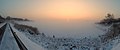 16. Napnyugta egy párás decemberi napon Észak-Rajna–Vesztfáliában, Moers város Schwafheim kerületében. (javítás)/(csere)