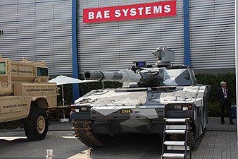 CV90120-T vid Internationella krigsmaterielutställningen i Polen 2009.