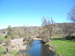 Факийска река край селото