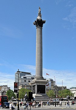 Nelsonin patsas Trafalgar Squarella