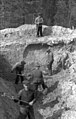 Německé výkopové práce na hrobech